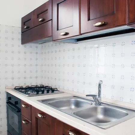 Spacious In With Mountain View *
