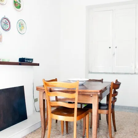 Spacious In With Mountain View Ceraso